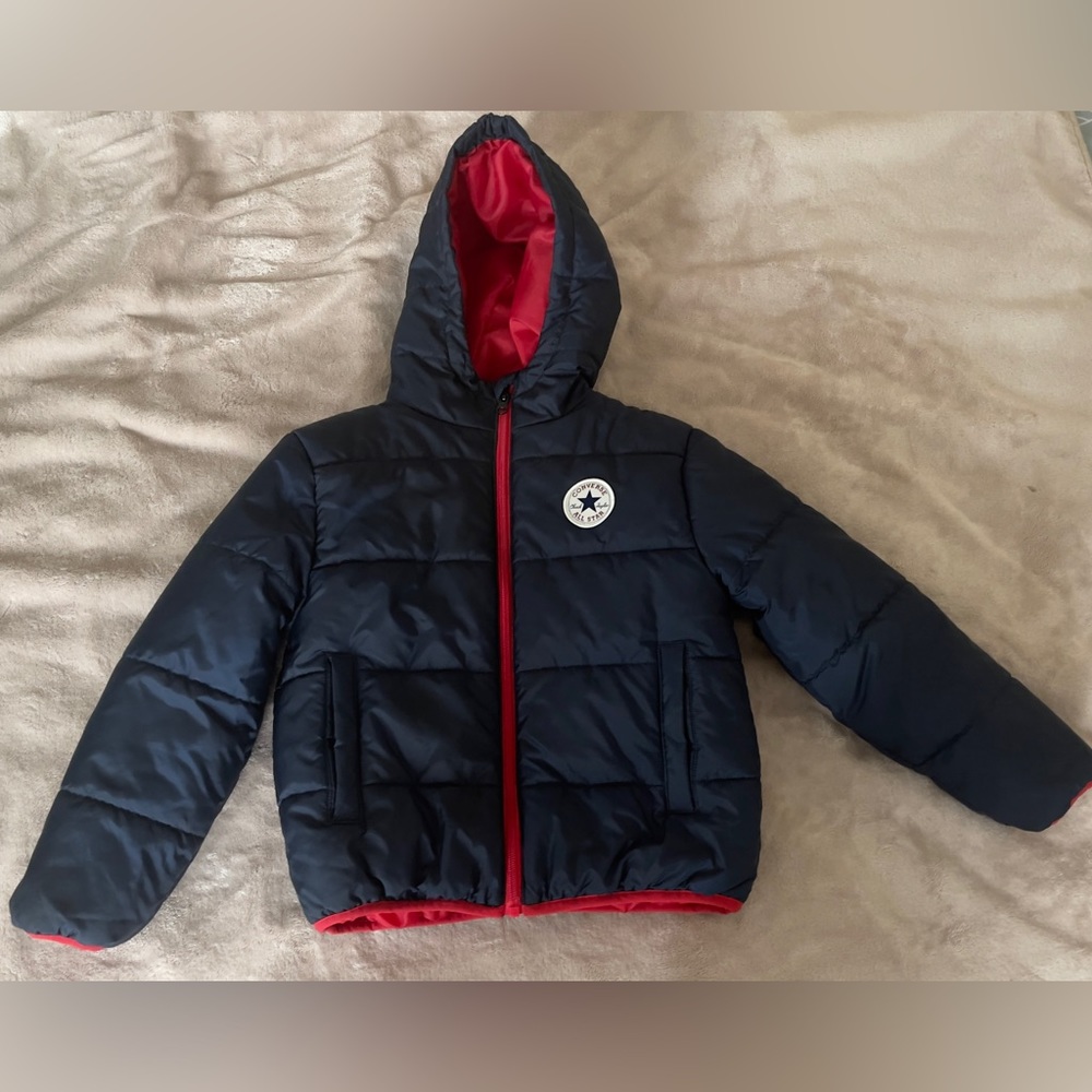 Converse Boys Lightweight Bubble Coat, boys size 7, navy and red